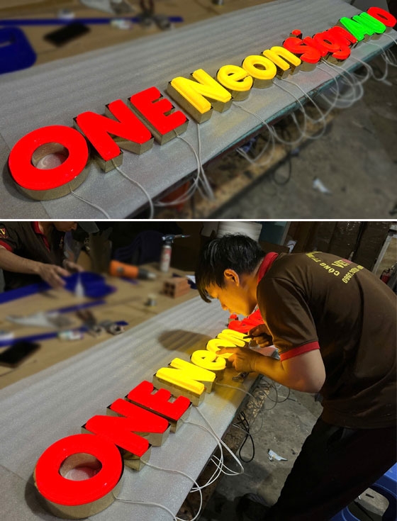 Chữ mica hút nổi ONE Neon