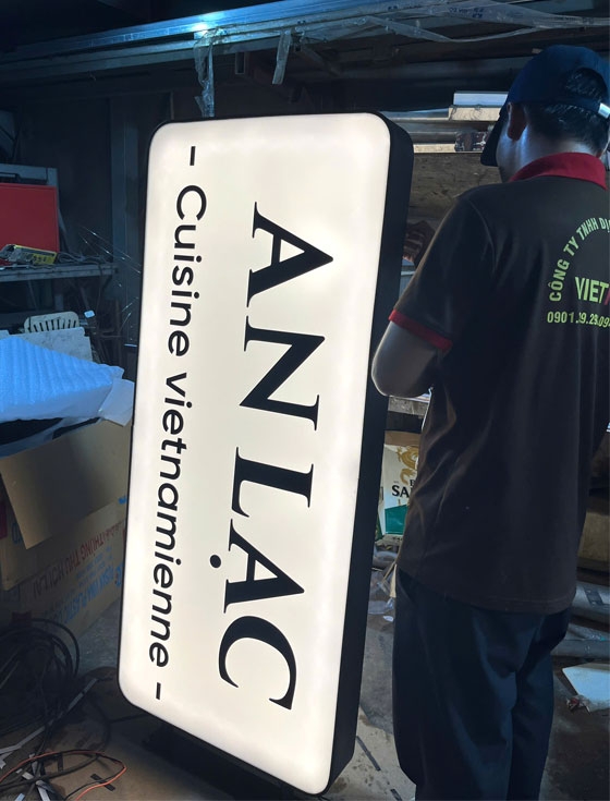 Hộp đèn mica An Lạc