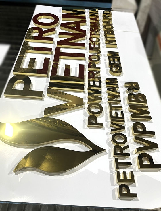 Chữ inox vàng gương PETROVIETNAM