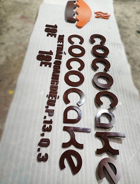 Chữ inox sơn hấp nhiệt Cococake